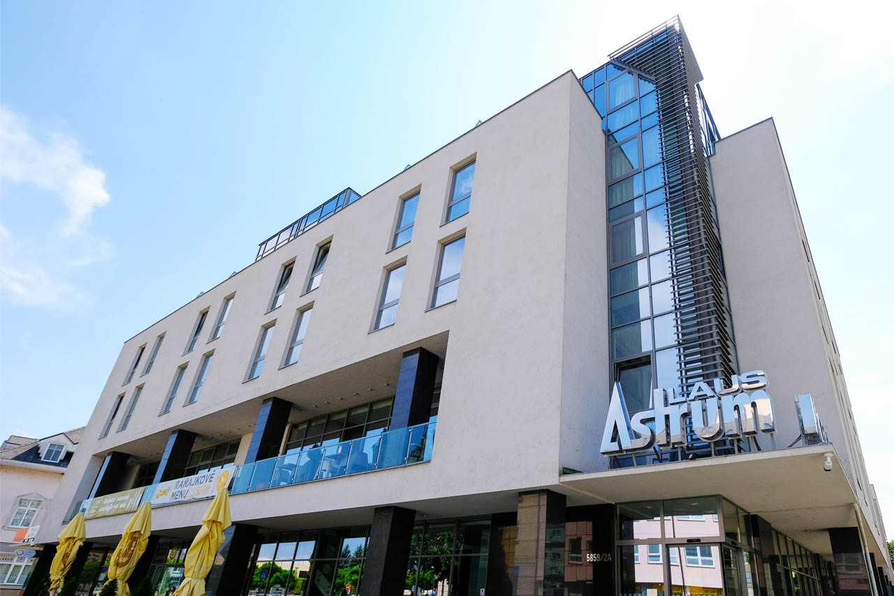 Business hotel Astrum Laus****